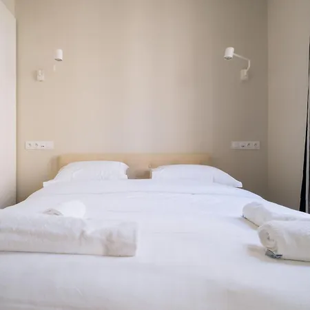 Stunning 1 Bedroom In Paris