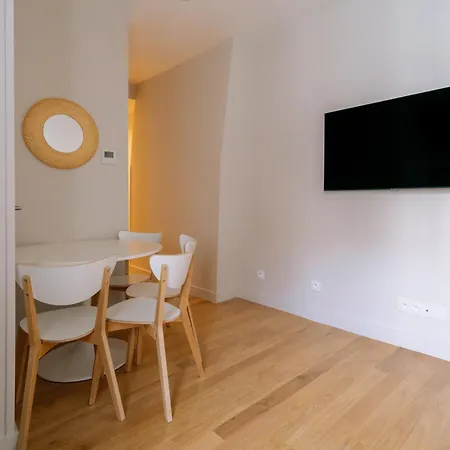 Stunning 1 Bedroom In
