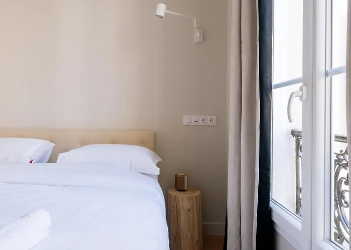 Stunning 1 Bedroom In